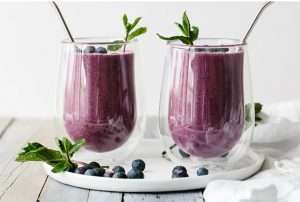 Blueberry Smoothie Blast (Rich in Antioxidants)