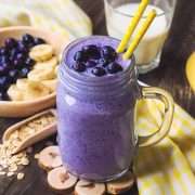 CREAMY BLUEBERRY BANANA SMOOTHIE