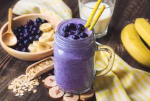 CREAMY BLUEBERRY BANANA SMOOTHIE