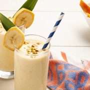 FRESH MANGO BANANA SMOOTHIE RICH IN CARBS VITAMINS