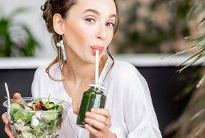 Healthy habits that contribute to your clear glowing skin